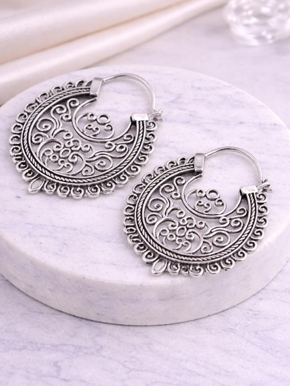 NWOT! Boho Silver Filigree Scrolling Hoop Earrings.